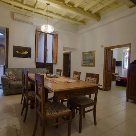 公寓 La Casa Di Livia Al Pantheon 罗马